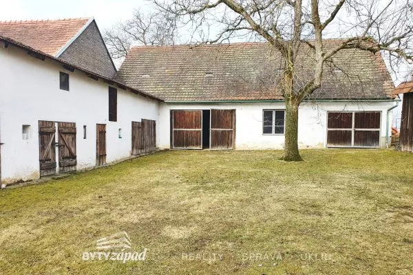 Prodej rodinné domy, 600 m2 - Chlum