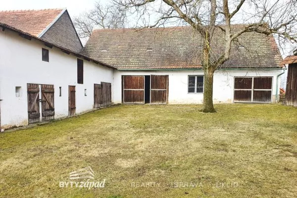Prodej rodinné domy, 600 m2 - Chlum