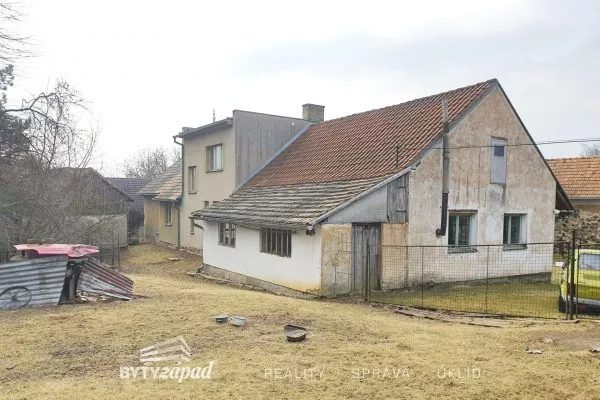 Prodej rodinné domy, 600 m2 - Chlum