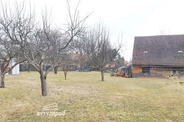 Prodej rodinné domy, 600 m2 - Chlum