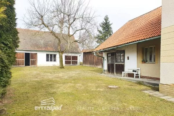 Prodej rodinné domy, 600 m2 - Chlum