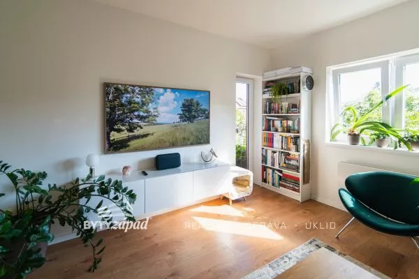 Prodej byty 2+kk, 80 m2 - Praha - Modřany