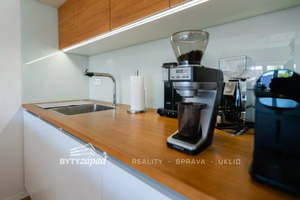 Prodej byty 2+kk, 80 m2 - Praha - Modřany