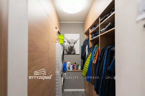 Prodej byty 2+kk, 80 m2 - Praha - Modřany