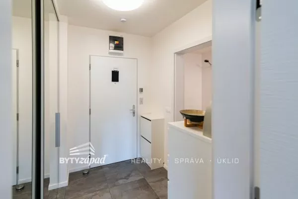 Prodej byty 2+kk, 80 m2 - Praha - Modřany