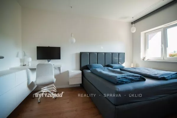 Prodej byty 2+kk, 80 m2 - Praha - Modřany