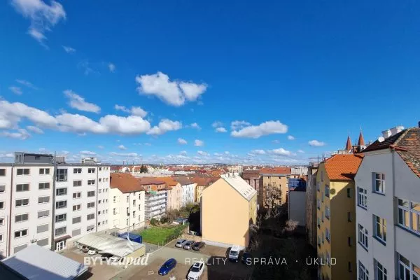 Pronájem nově zrekonstruovaného bytu 2+kk, 58 m2, Plzeň-Jižní Předměstí