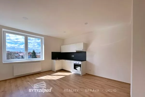 Pronájem nově zrekonstruovaného bytu 2+kk, 58 m2, Plzeň-Jižní Předměstí