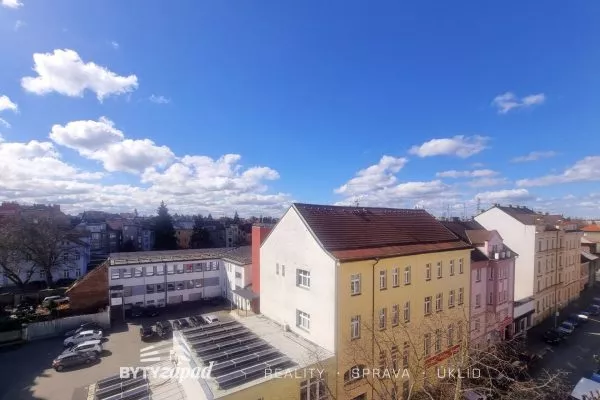 Pronájem nově zrekonstruovaného bytu 2+kk, 58 m2, Plzeň-Jižní Předměstí
