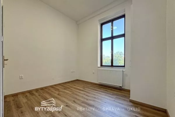Pronájem nově zrekonstruovaného bytu 2+kk, 52 m2 v blízkosti centra Plzně