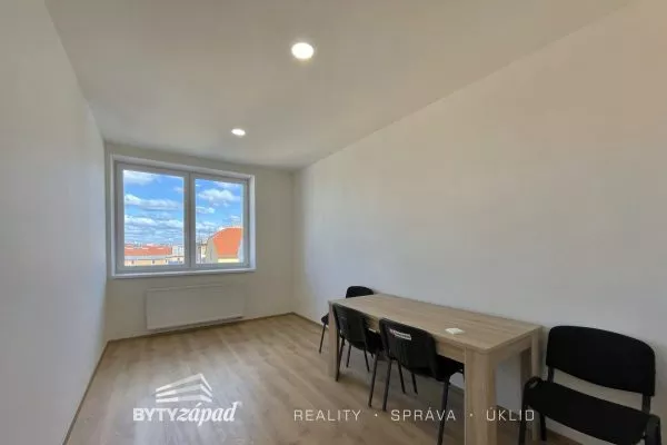 Pronájem nově zrekonstruovaného bytu 2+kk, 58 m2, Plzeň-Jižní Předměstí
