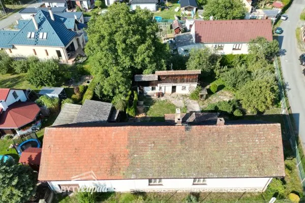 Dům s pozemkem, Chválenice