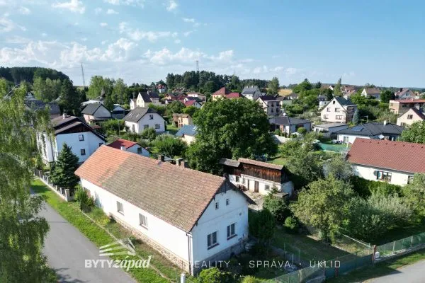 Dům s pozemkem, Chválenice