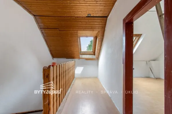 Prodej rodinné domy, 120 m² - Praha - Dolní Měcholupy