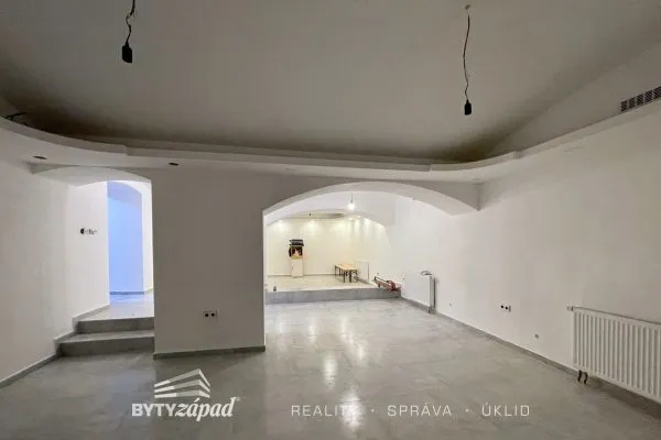 Pronájem, Restaurace,  190 m2 - Plzeň - Jižní Předměstí
