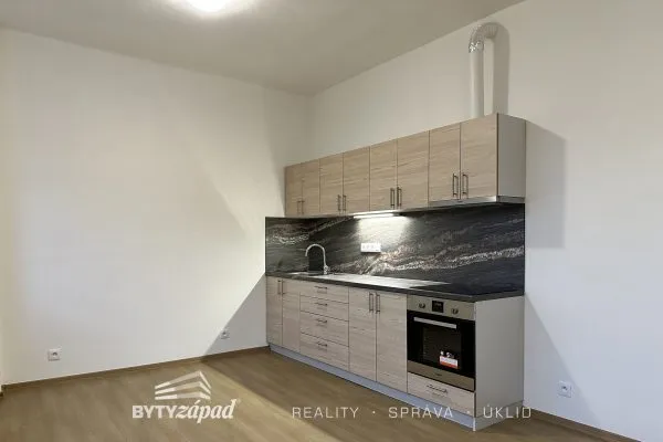 Pronájem, Byty 3+kk, 66m2 - Strašice