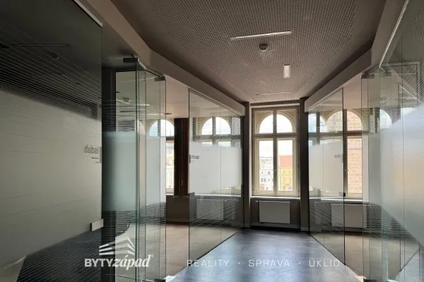 Prodej obchodní prostory, 2 250 m² - Plzeň - Vnitřní Město