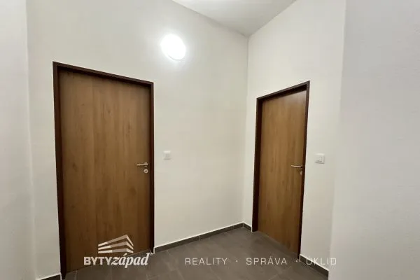 Pronájem, Byty 3+kk, 66m2 - Strašice