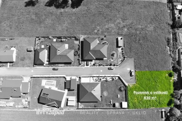 Prodej nadstandardního rodinného domu 149 m2, pozemek 830 m2 v obci Osek u Rokycan