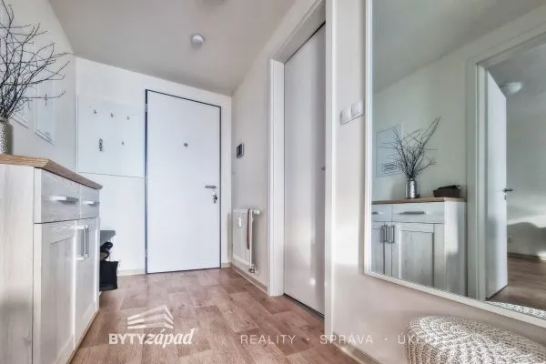 Pronájem prostorného bytu 2+kk, 48 m2 v novostavbě bytového domu Otýlie Beníškové, Plzeň